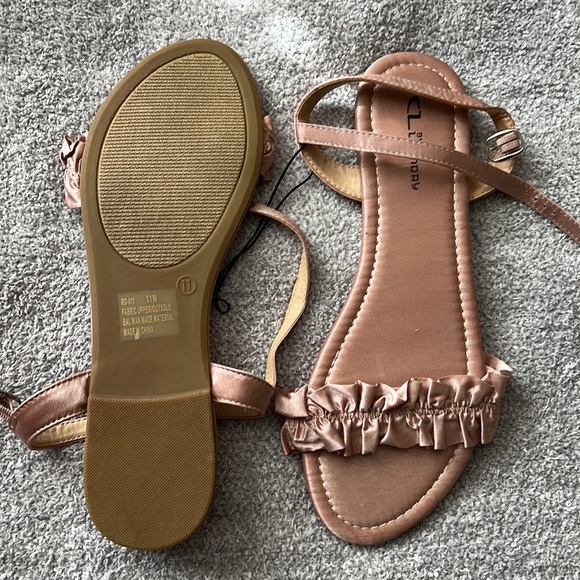 CL by Laundry Women's Brown Ruffle Sandals - Picture 4 of 5